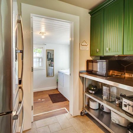 Charming Mountain Home Retreat Walk To Marina! Luaran gambar