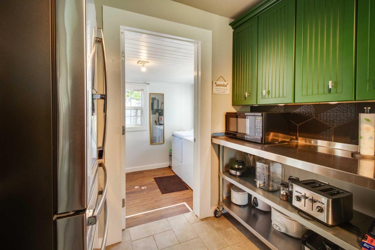 Charming Mountain Home Retreat Walk To Marina! Luaran gambar